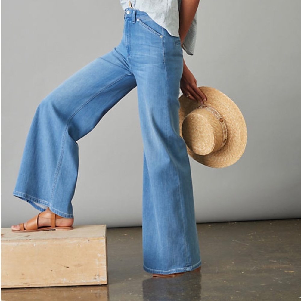Pilcro Ultra High-rise Relaxed Flare Jeans In Blue